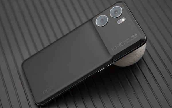 2023年性价比高的手机排行榜前十名-4 2023年性价比高的手机排行榜前十名-4