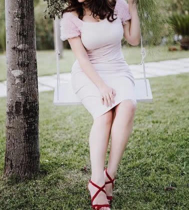 形容身材好的词语(夸赞女人身材好的经典短句子)-5 形容身材好的词语(夸赞女人身材好的经典短句子)-5