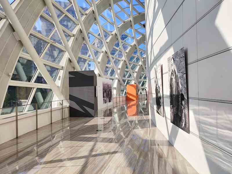 四十位摄影师镜头里的中国面孔：庄严、荒诞、坚毅、悲情-1