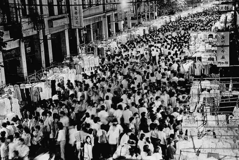 四十位摄影师镜头里的中国面孔：庄严、荒诞、坚毅、悲情-4