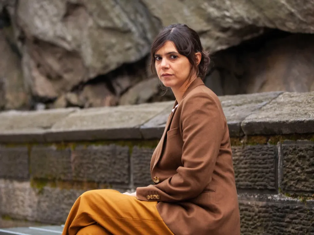 评《失踪孩子档案》:女性成长与小说的介入-6 评《失踪孩子档案》:女性成长与小说的介入
