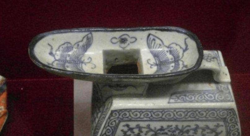 古代“夜壶”口那么小,女人怎么用?看完瞬间明白了,古人真聪明-6 古代“夜壶”口那么小,女人怎么用?看完瞬间明白了,古人真聪明-6